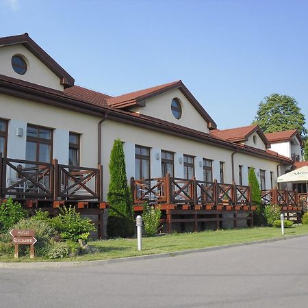 Red Deer Hotel Брезно Экстерьер фото