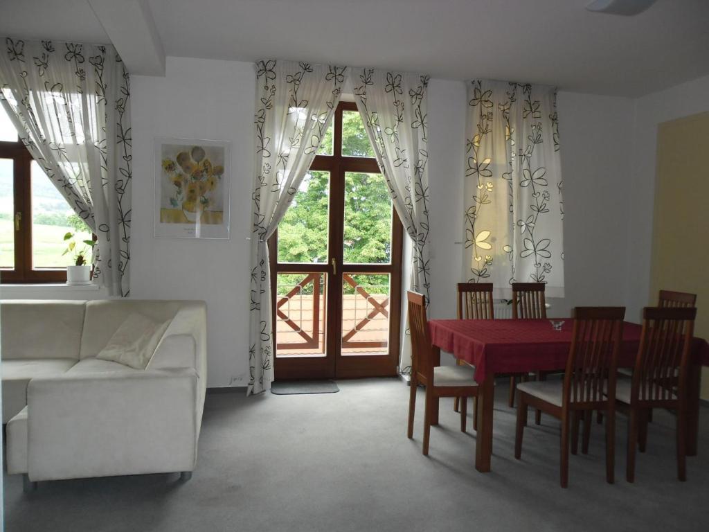 Red Deer Hotel Брезно Номер фото